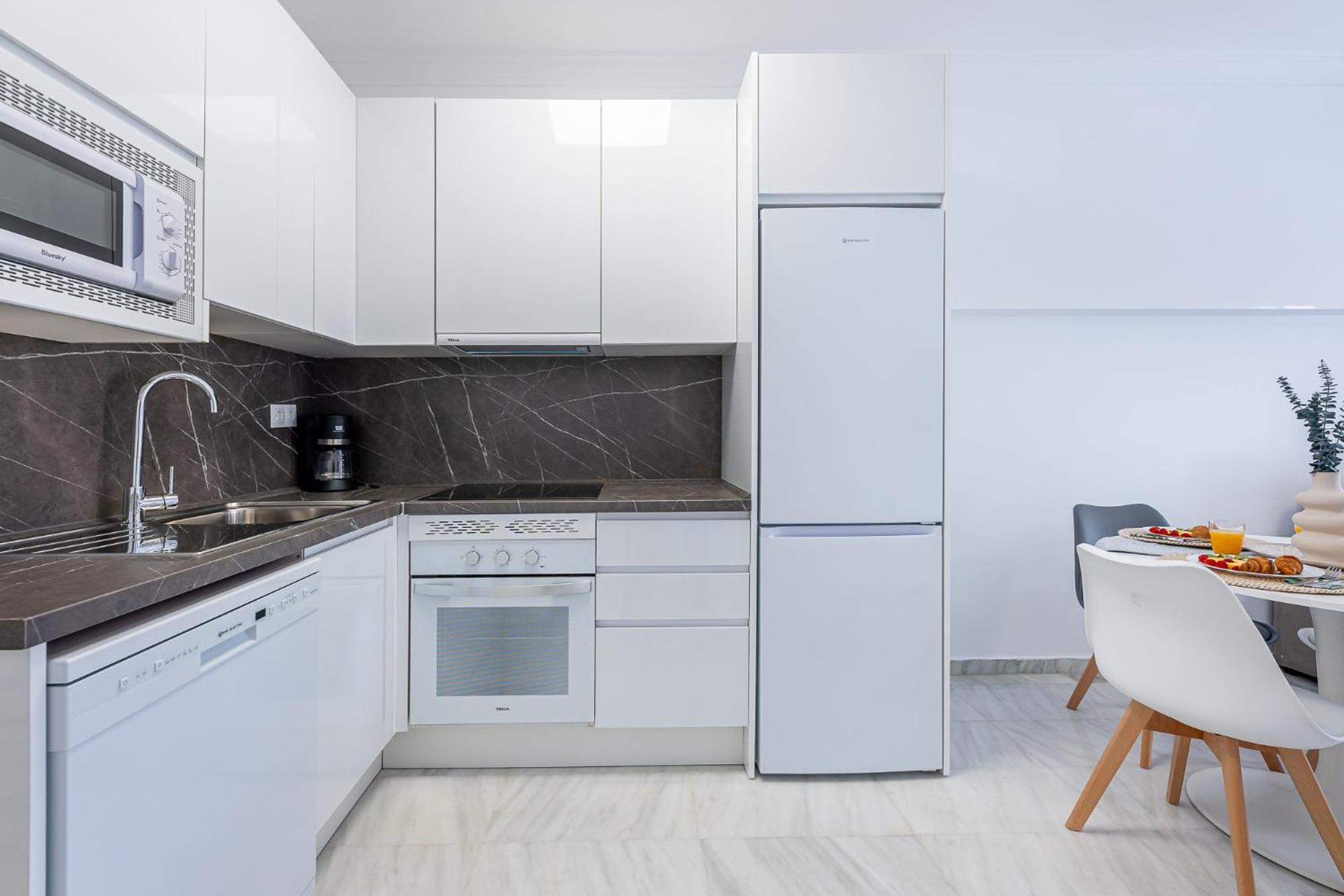 797 Holiday Rentals - Apartamento En Pueblo Quinta A 1 Min De La Playa Бенальмадена Екстер'єр фото