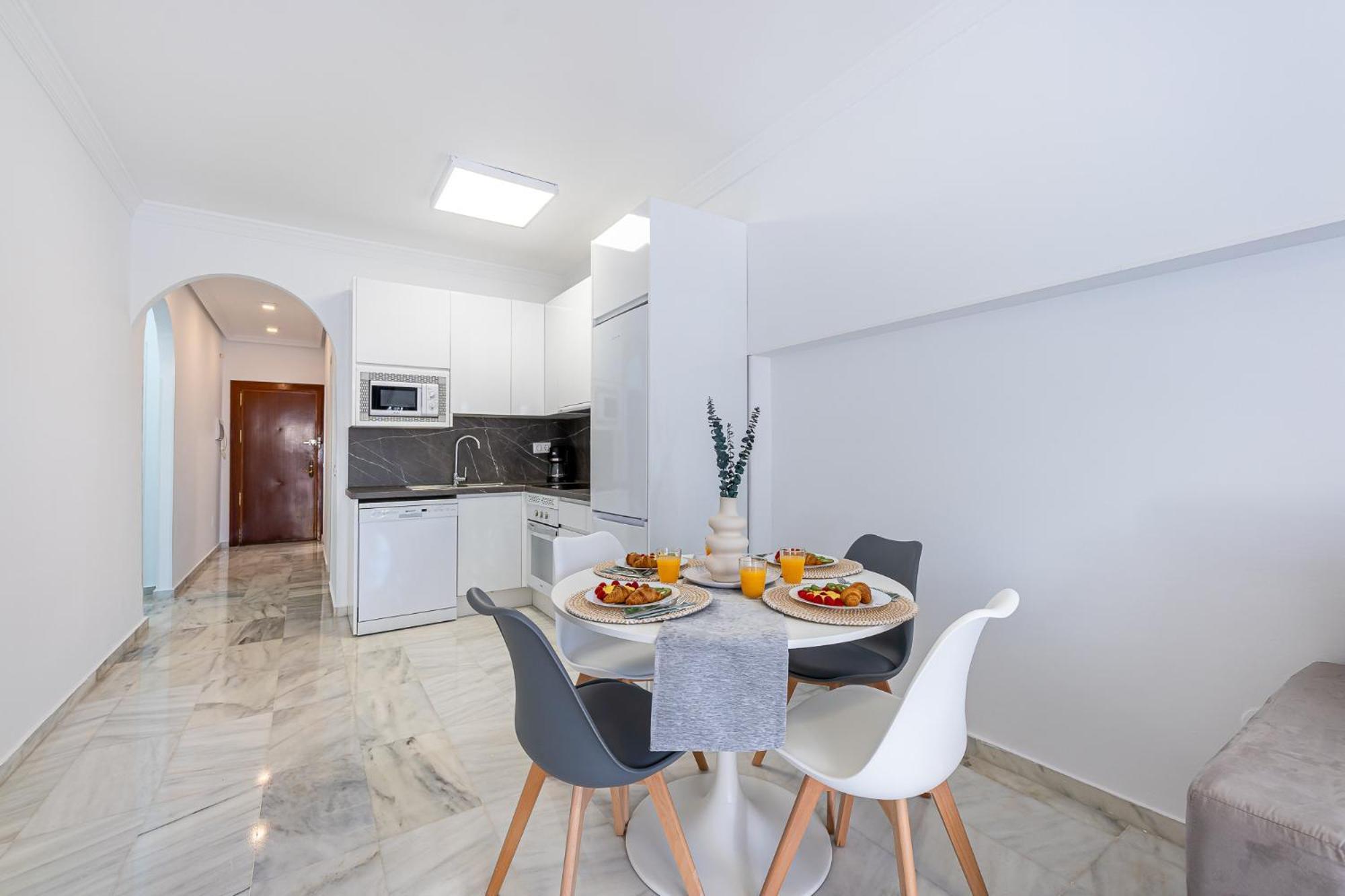 797 Holiday Rentals - Apartamento En Pueblo Quinta A 1 Min De La Playa Бенальмадена Екстер'єр фото